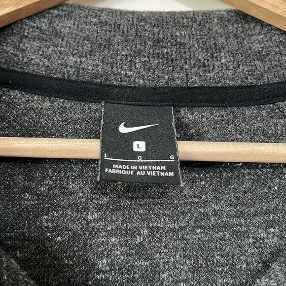 Nike Men's 1/4 Zip Pullover Sweatshirt - Picture 3 of 5